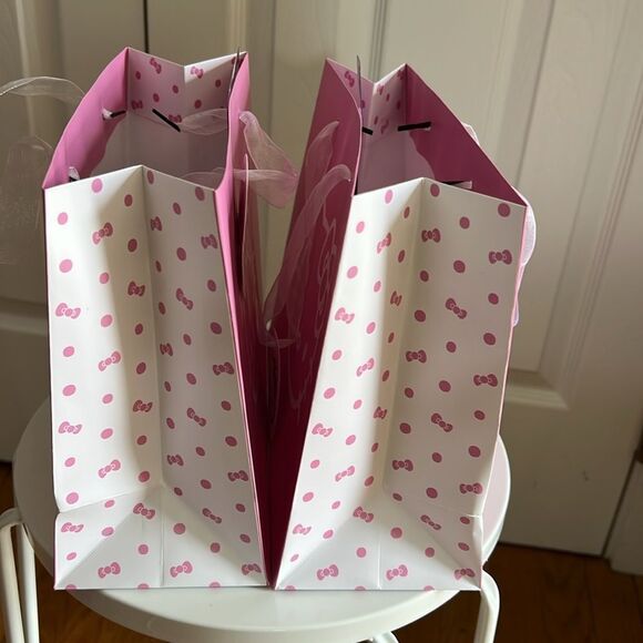Hello Kitty Pink Gift Bags 2 Pack - Picture 5 of 6